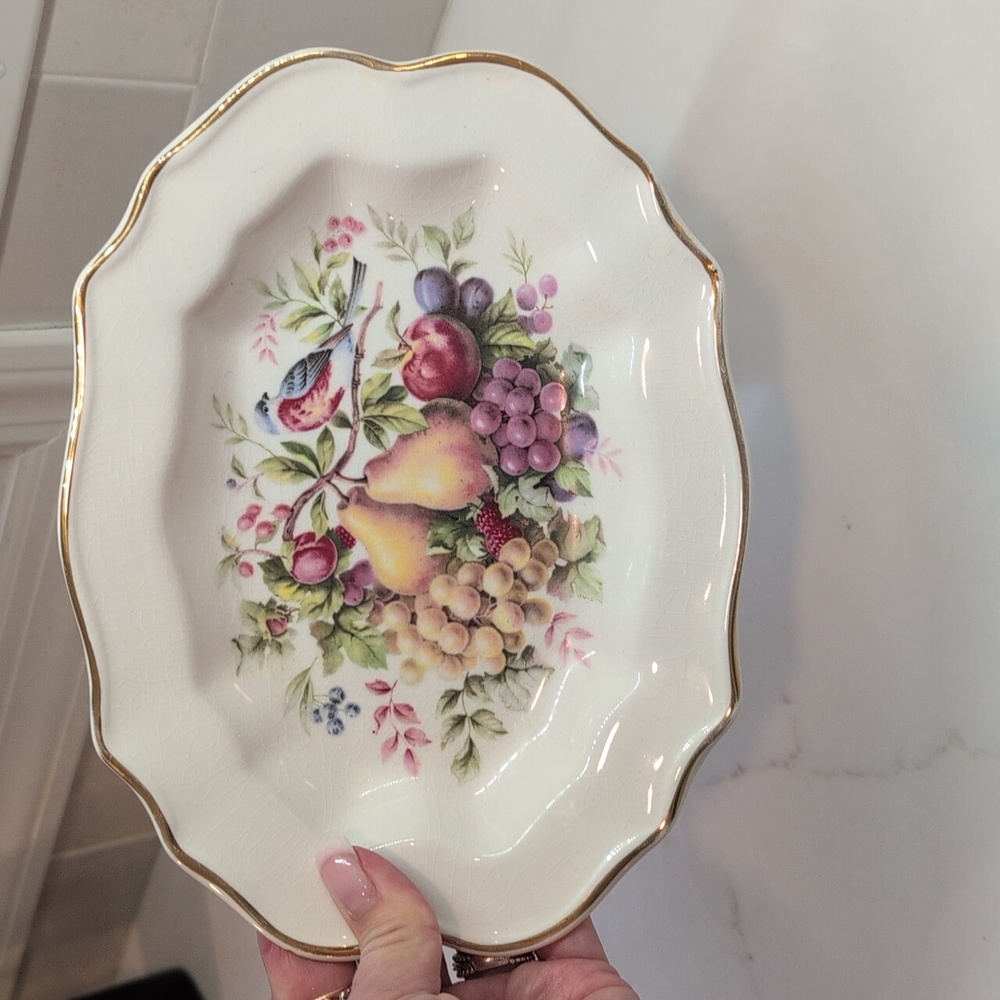 Avon Vintage Handcrafted Dish - Picture 4 of 5